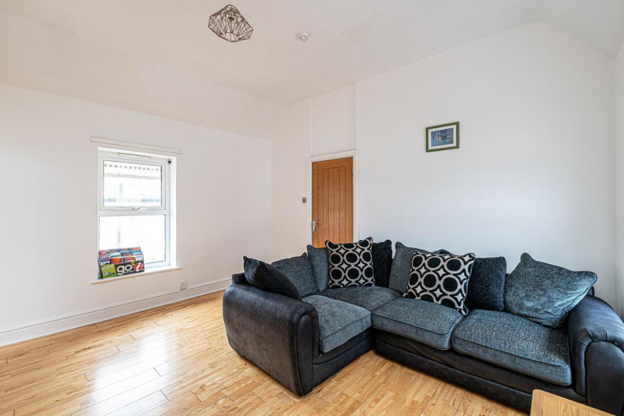 Two Bedroom Holiday Apartment Colwyn Bay Bagian luar foto